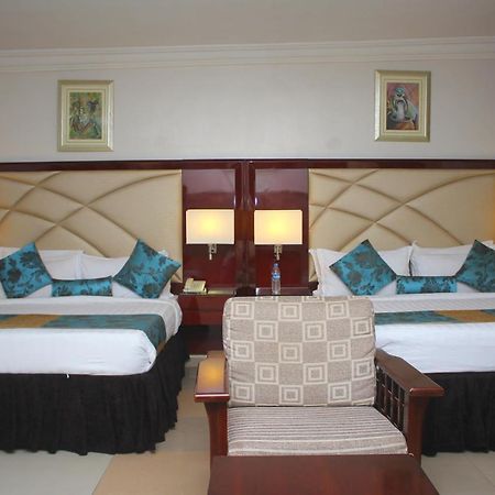 De Rembrandt Hotels And Suites Ikeja Exterior photo