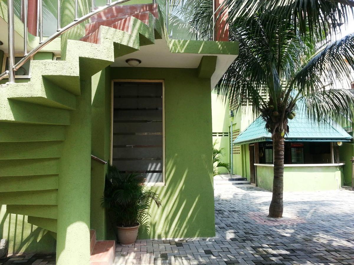 De Rembrandt Hotels And Suites Ikeja Exterior photo