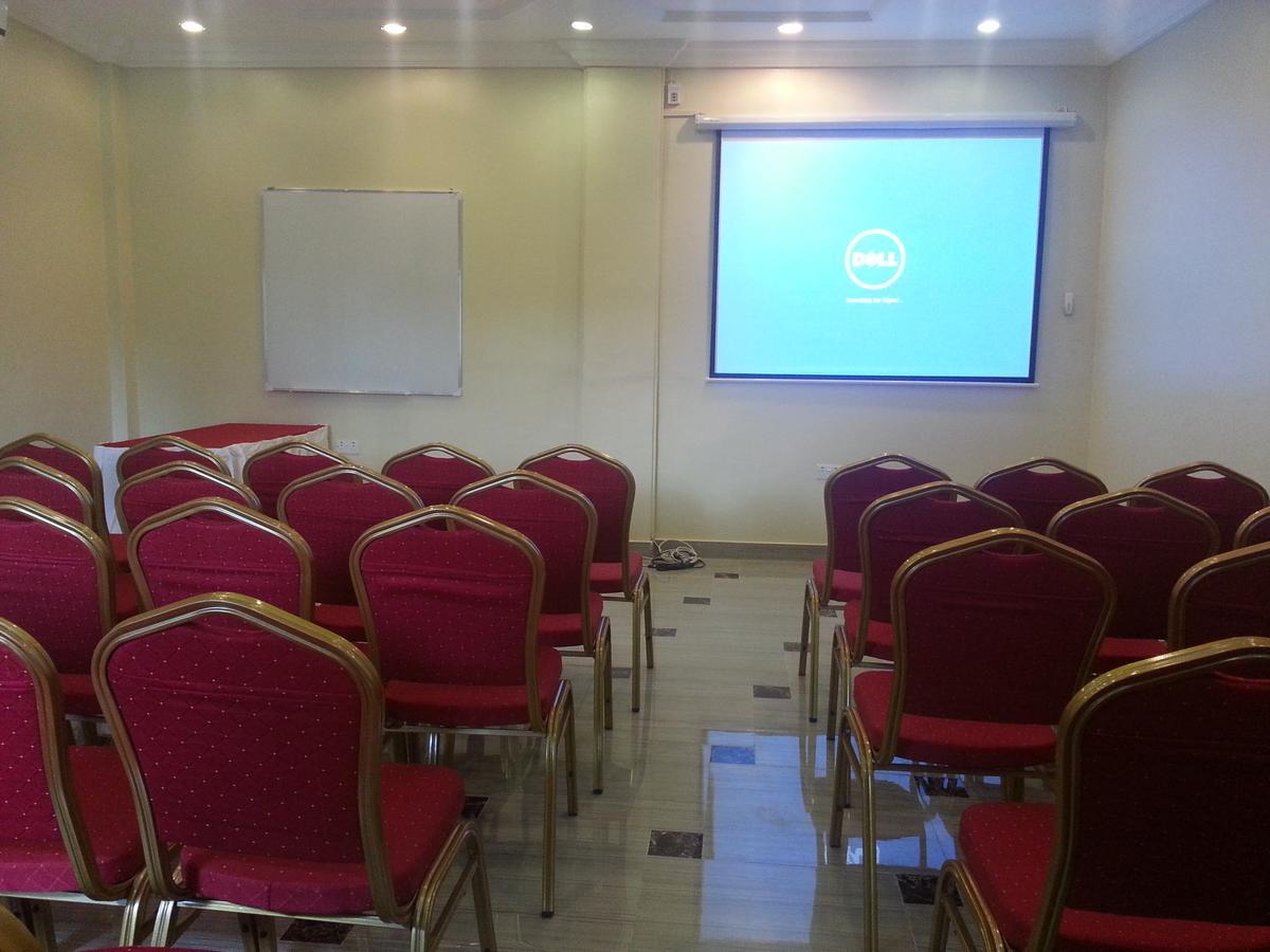 De Rembrandt Hotels And Suites Ikeja Exterior photo