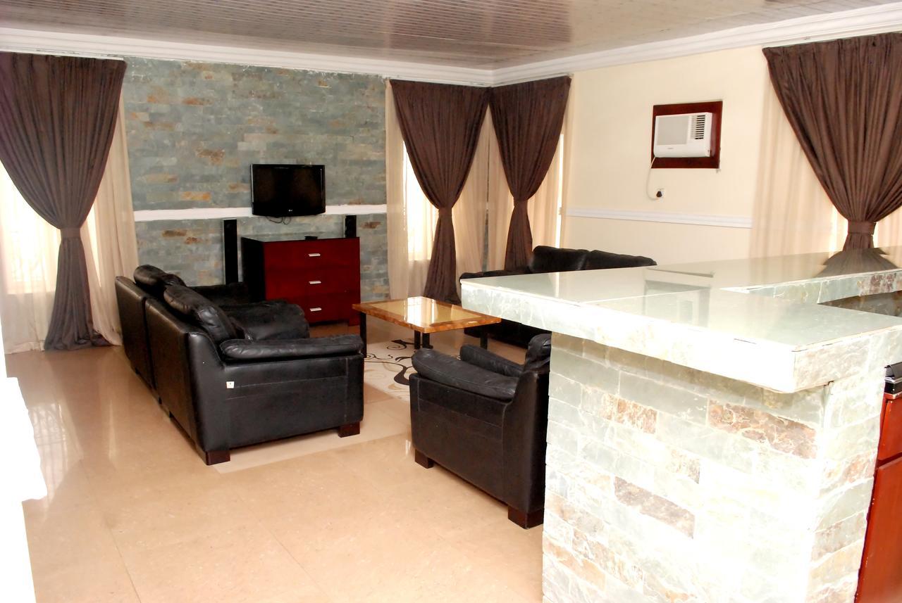 De Rembrandt Hotels And Suites Ikeja Exterior photo