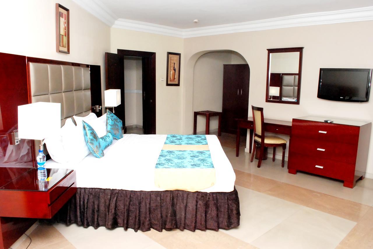 De Rembrandt Hotels And Suites Ikeja Exterior photo