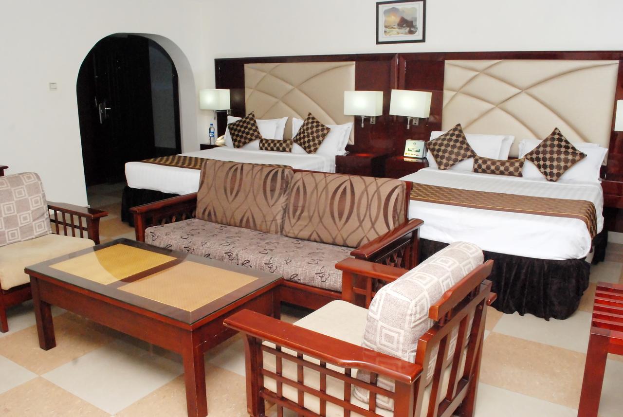 De Rembrandt Hotels And Suites Ikeja Exterior photo
