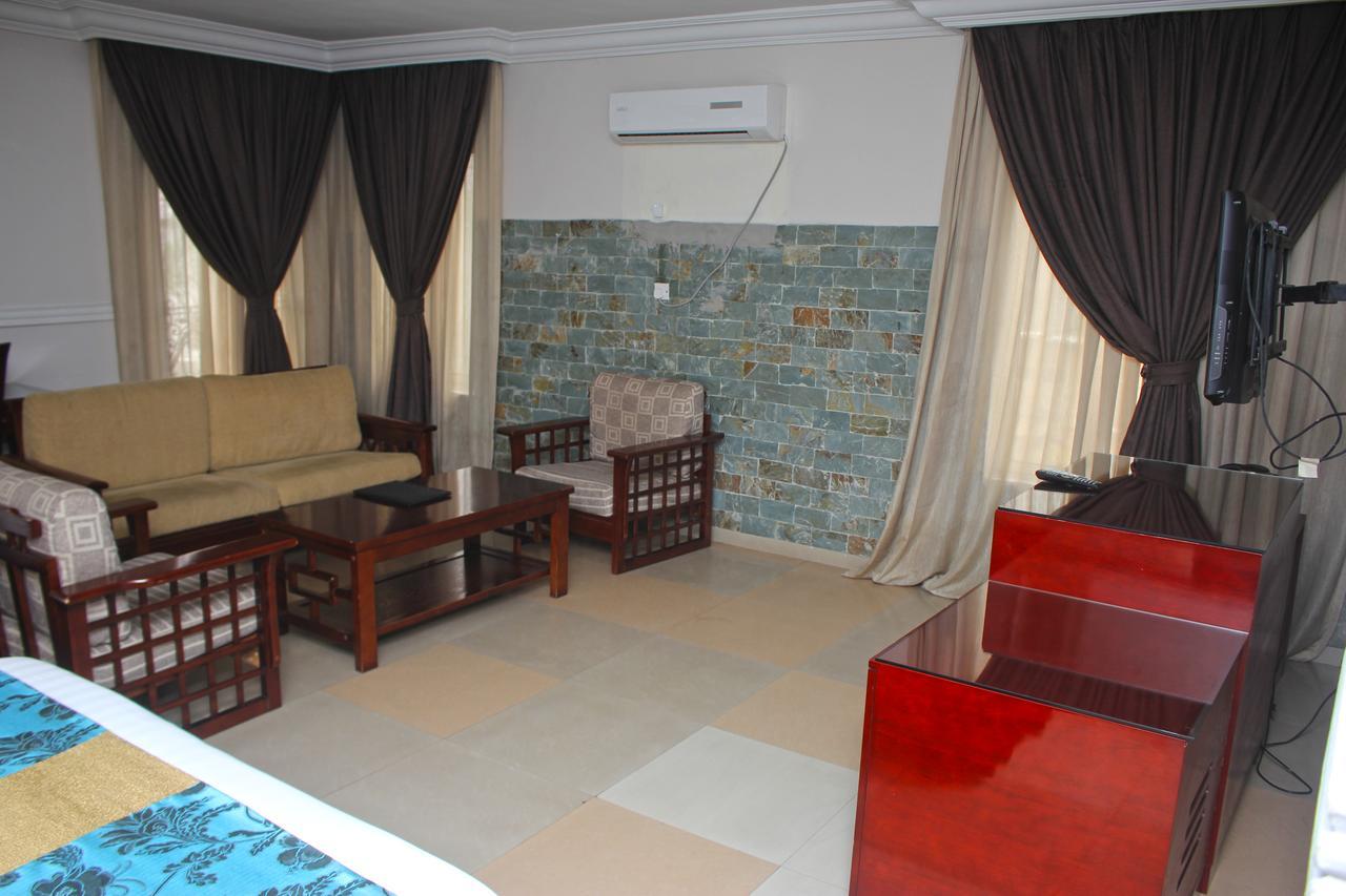 De Rembrandt Hotels And Suites Ikeja Exterior photo