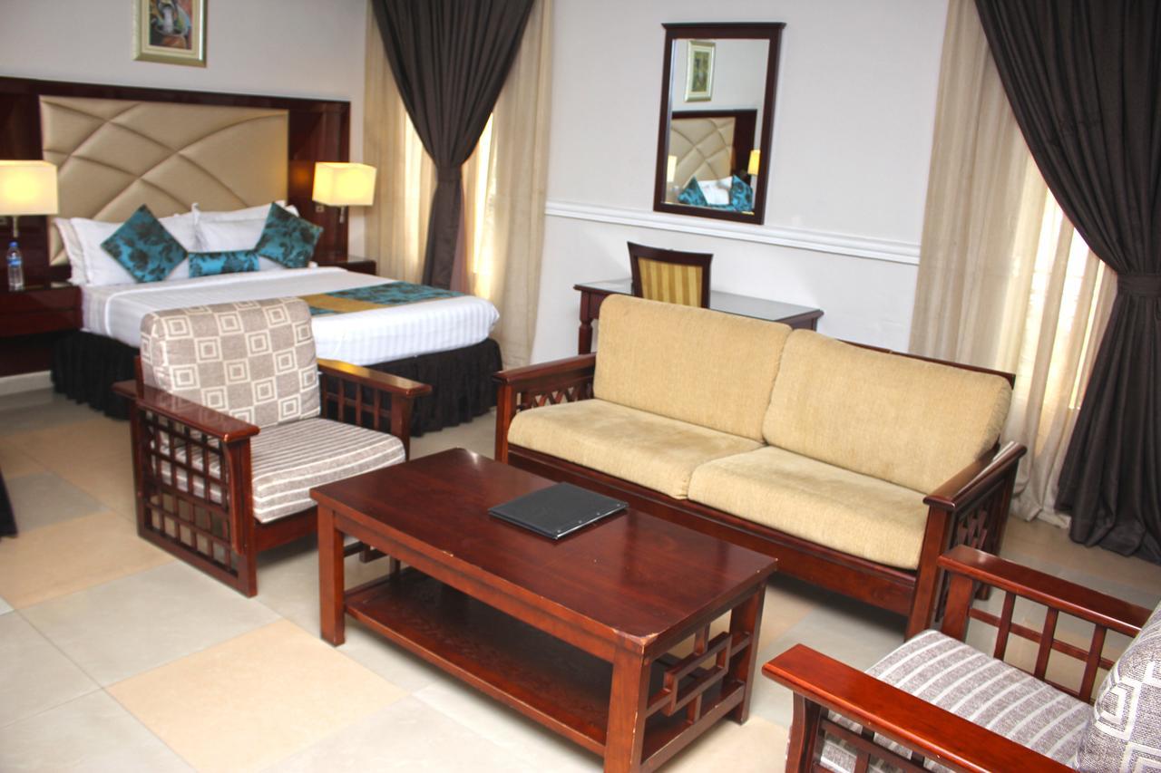De Rembrandt Hotels And Suites Ikeja Exterior photo